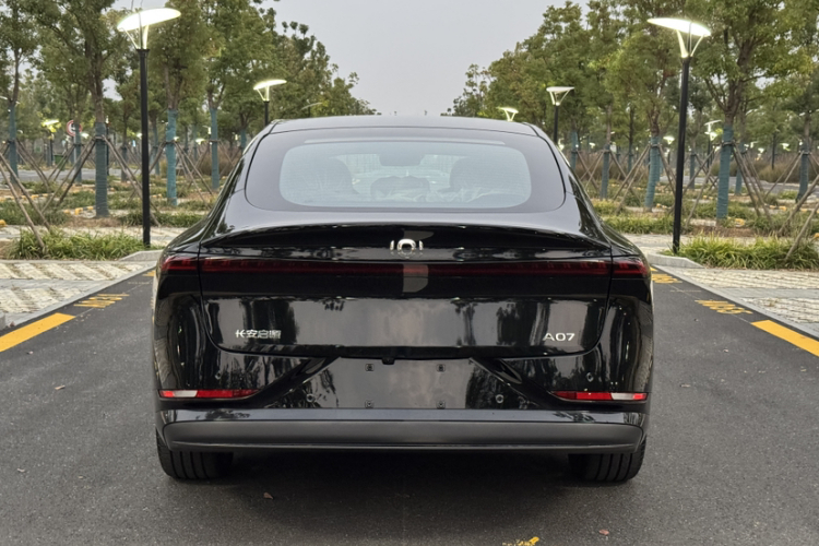 长安启源A07 2025款 蓝鲸增程版 230尊贵型车身外观6009