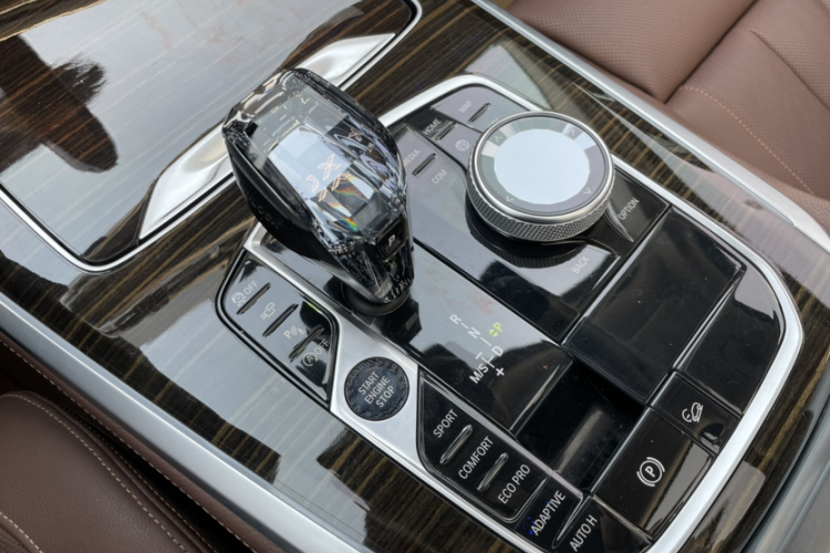 宝马X5(进口) 2019款 xDrive40i 尊享型 M运动套装中控内饰7007