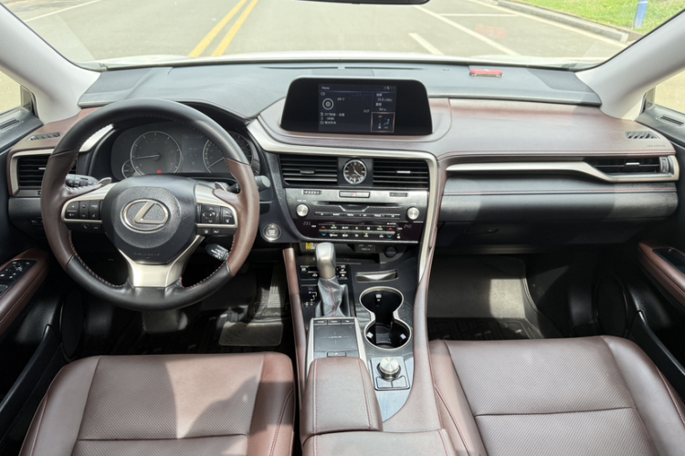 雷克萨斯RX 2020款 300 四驱典雅版 国VI中控内饰7006