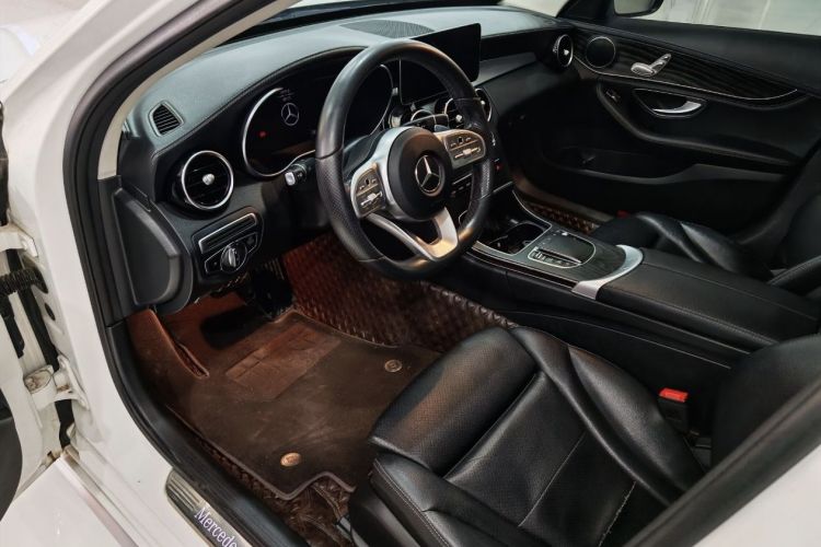 奔驰C级 2020款 改款 C 200 L 时尚型运动版中控内饰7005