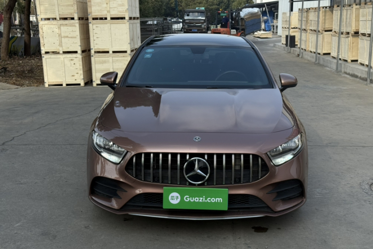 奔驰A级 2020款 A 180 L 运动轿车车身外观6004