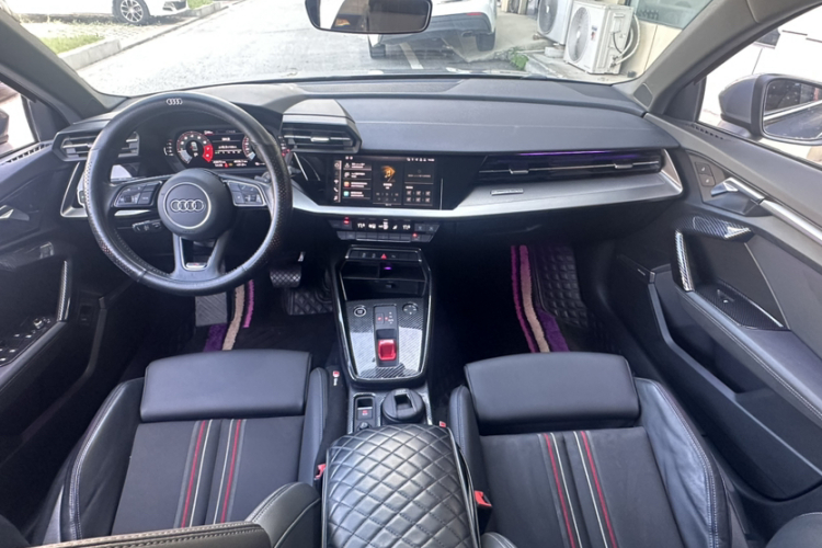 奥迪A3 2021款 A3L Limousine 35 TFSI 时尚运动型中控内饰7001