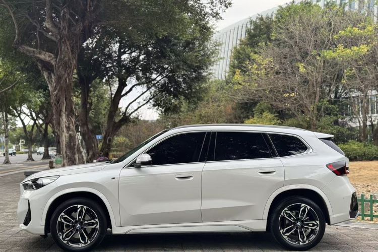 宝马X1 2023款 sDrive25Li M运动套装车身外观6002