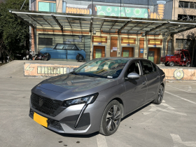 标致408 2022款 1.6T 追光版