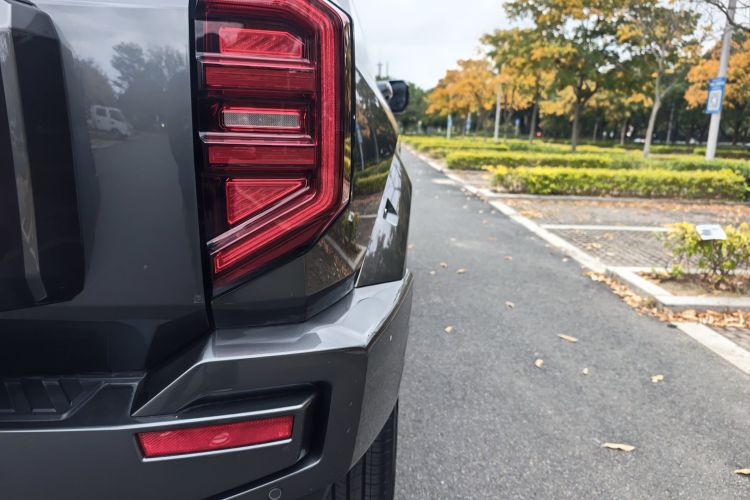 坦克400 2025款 2.0T 汽油版车身外观6006