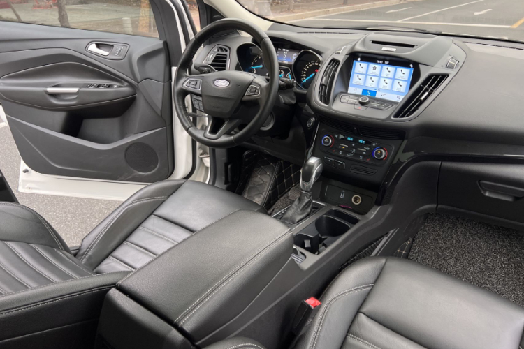 福特 翼虎 2018款 EcoBoost 180 两驱豪翼型中控内饰7002