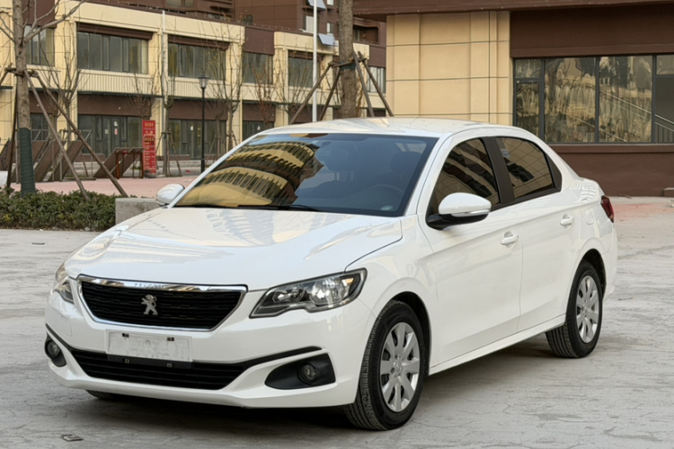 标致301 2017款 1.6L 自动舒适版车身外观1