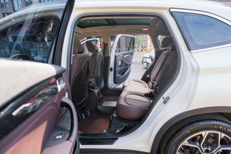 宝马X1 2021款 改款 sDrive25Li 领先型中控内饰7006