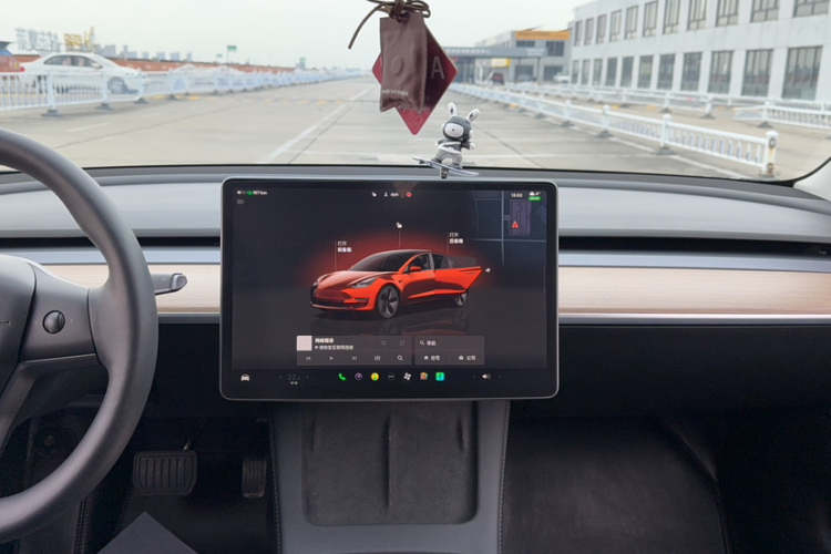 特斯拉 Model 3 2022款 后轮驱动版局部细节16