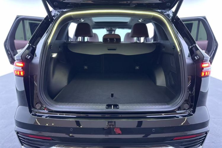 吉利汽车 星越L 2021款 2.0TD DCT EVO两驱智尊型中控内饰7011