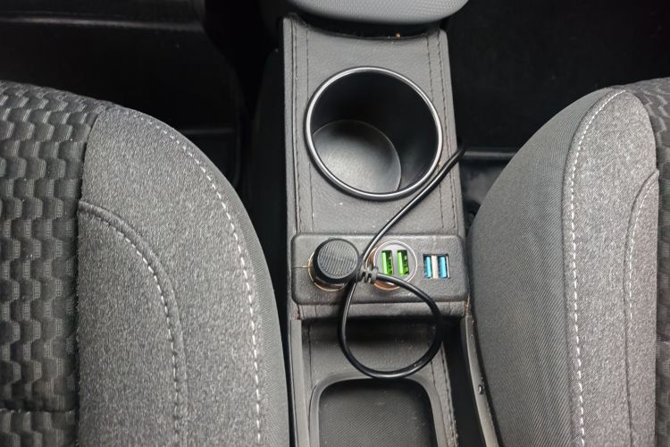 零跑汽车 零跑T03 2021款 400舒适版中控内饰7010