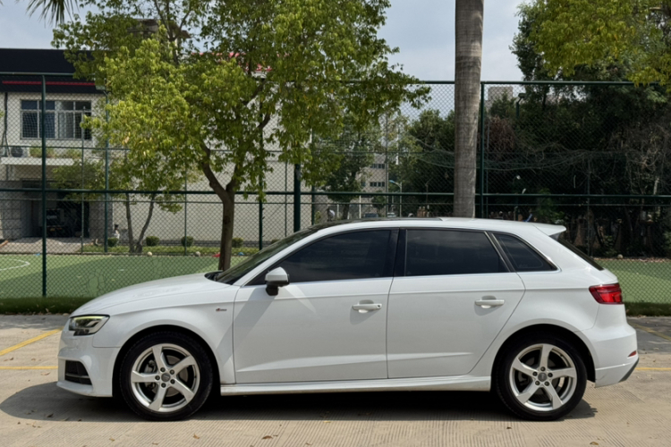 奥迪A3 2019款 Sportback 35 TFSI 时尚型 国V车身外观6002