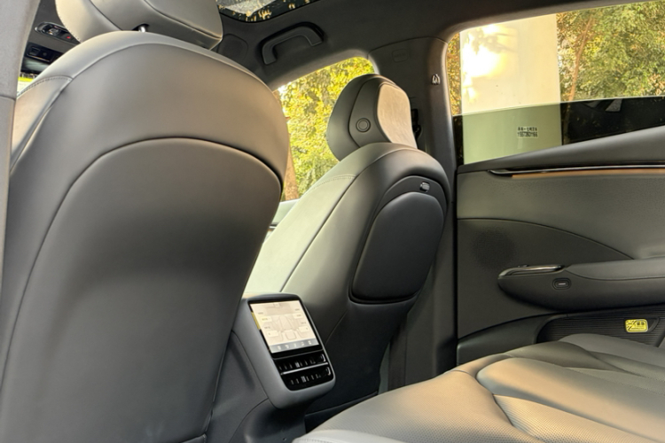 小鹏G7 2025款 702 超长续航 Ultra中控内饰7004