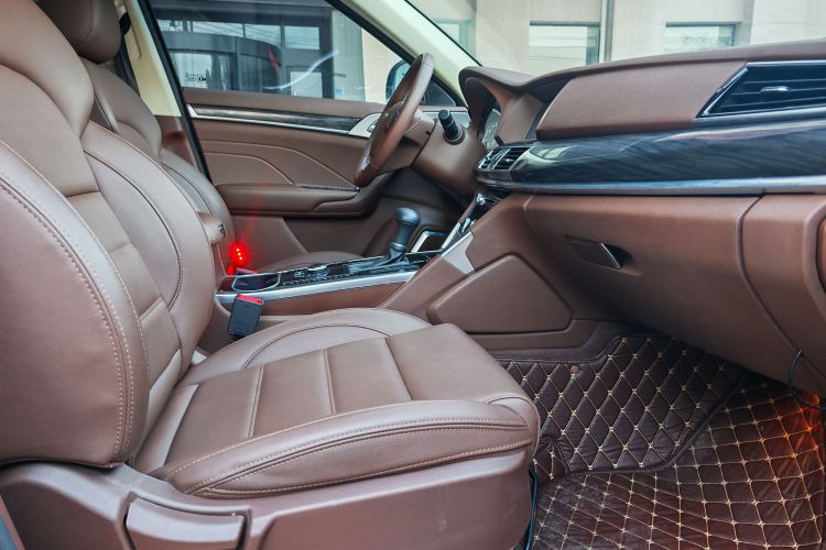 哈弗H7 2016款 蓝标H7 2.0T 自动豪华型局部细节41