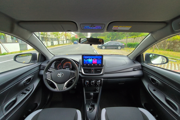 丰田 YARiS L 致炫 2022款 致炫X 1.5L CVT领先PLUS版中控内饰7003