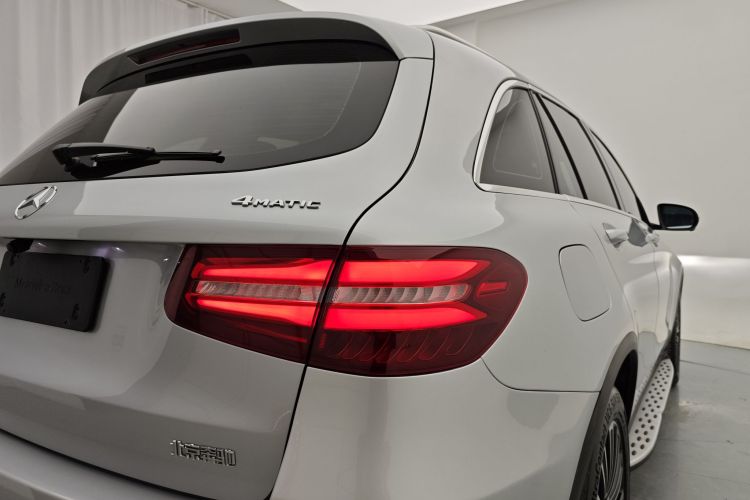 奔驰GLC 2018款 改款 GLC 260 4MATIC 动感型车身外观6008