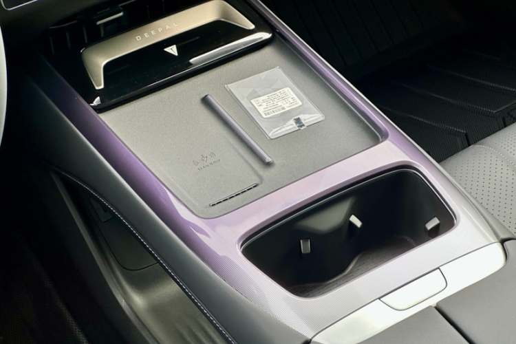 深蓝汽车 深蓝L07 2026款 660Max华为乾崑智驾 ADS SE版局部细节18