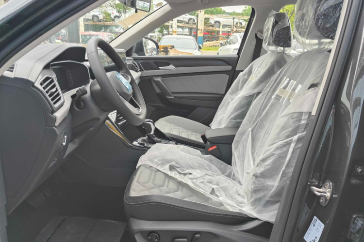 大众 探岳 2025款 众享款 300TSI中控内饰7002