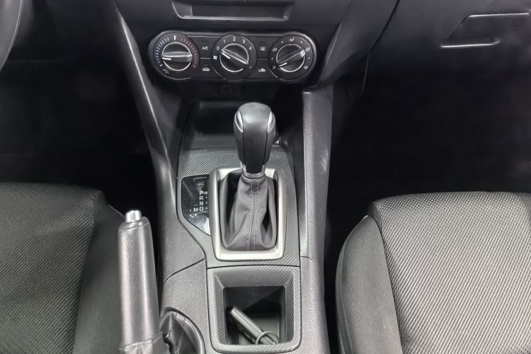 马自达3 昂克赛拉 2017款 三厢 1.5L 自动舒适型 国V中控内饰7007