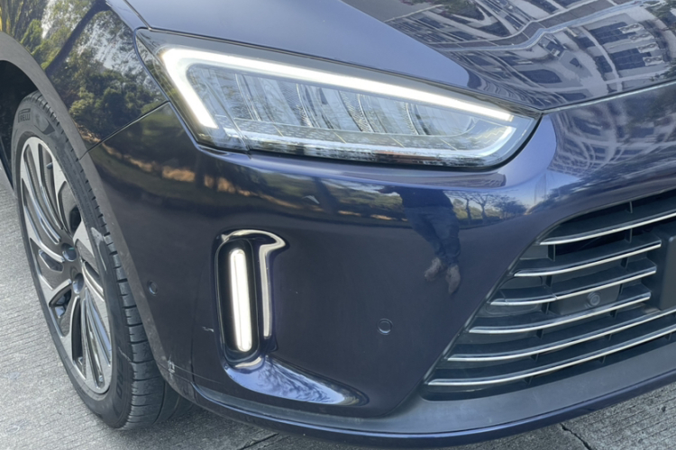 鸿蒙智行 问界M5 2022款 增程四驱旗舰版车身外观6009