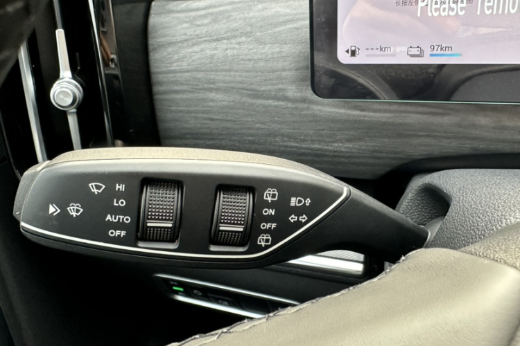 奇瑞 瑞虎7 C-DM 2025款 1.5T 120KM劲中控内饰7005