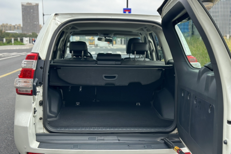 丰田 普拉多 2016款 2.7L 自动标准版车身外观6012