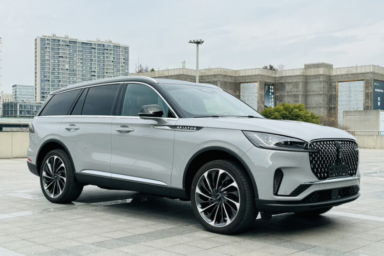 林肯 飞行家 2024款 3.0T V6 四驱奢雅版 六座车身外观6001