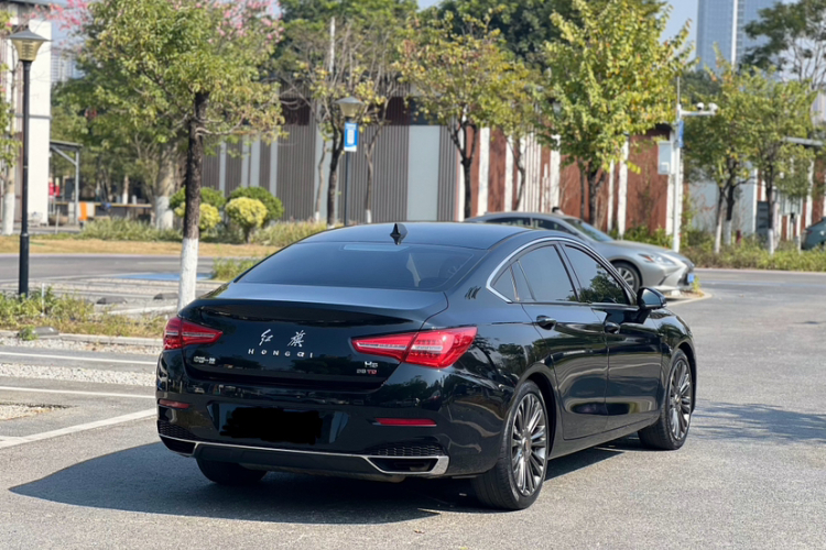 红旗H5 2020款 1.8T 自动智联旗韵版车身外观6009