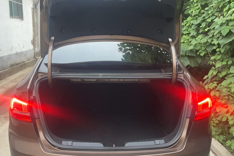 福特 福睿斯 2015款 1.5L 手动舒适型局部细节23