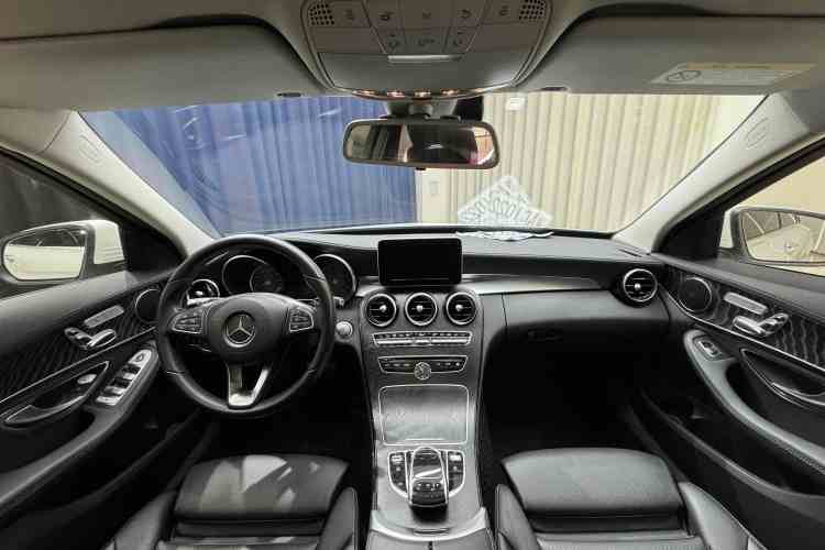 奔驰C级 2018款 C 200 L 运动版中控内饰7006