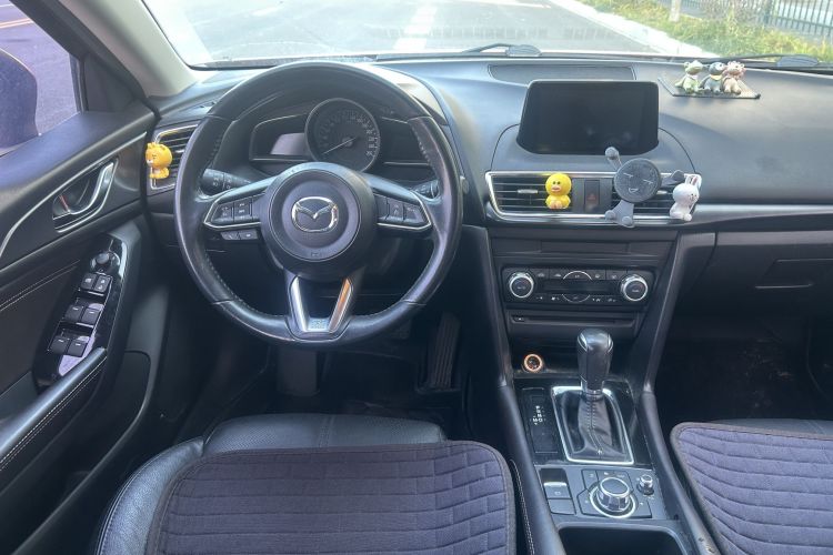 马自达3 昂克赛拉 2017款 三厢 2.0L 自动尊贵型 国V中控内饰7008