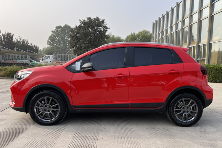 吉利汽车 远景X3 2021款 PRO 1.5L CVT尊贵型车身外观6007