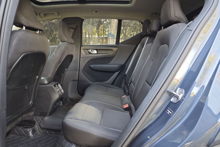 沃尔沃XC40 2022款 T4 四驱智行时尚版中控内饰7002