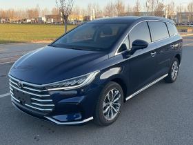 比亚迪 宋MAX 2021款 升级版 1.5T 自动旗舰型 6座