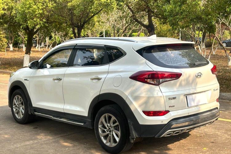 现代 途胜 2015款 1.6T 双离合两驱智能型车身外观6006