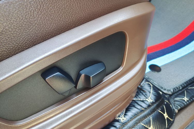 宝马X5(进口) 2011款 xDrive35i 豪华型中控内饰7006