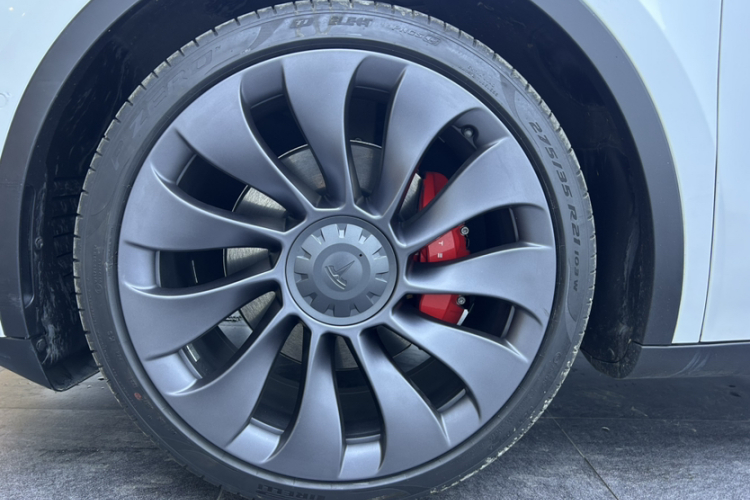 特斯拉 Model Y 2021款 Performance高性能全轮驱动版车身外观6001