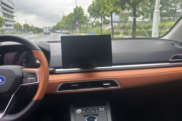 比亚迪e2 2020款 升级版 高续航版 豪华型中控内饰7002