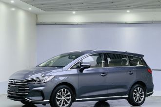 比亚迪 宋MAX 2021款 升级版 1.5T 自动豪华型 7座