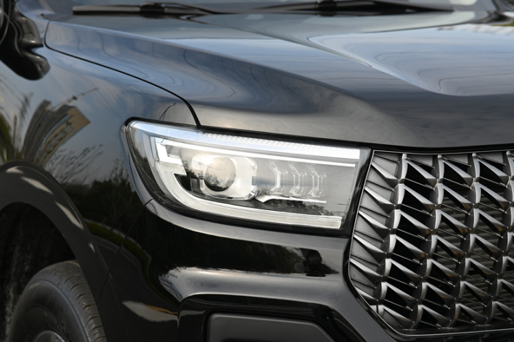 长城 炮 2023款 2.0T商用版自动柴油两驱精英型长箱GW4D20M车身外观6012