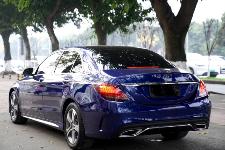 奔驰C级 2019款 改款 C 260 L 运动版车身外观6012