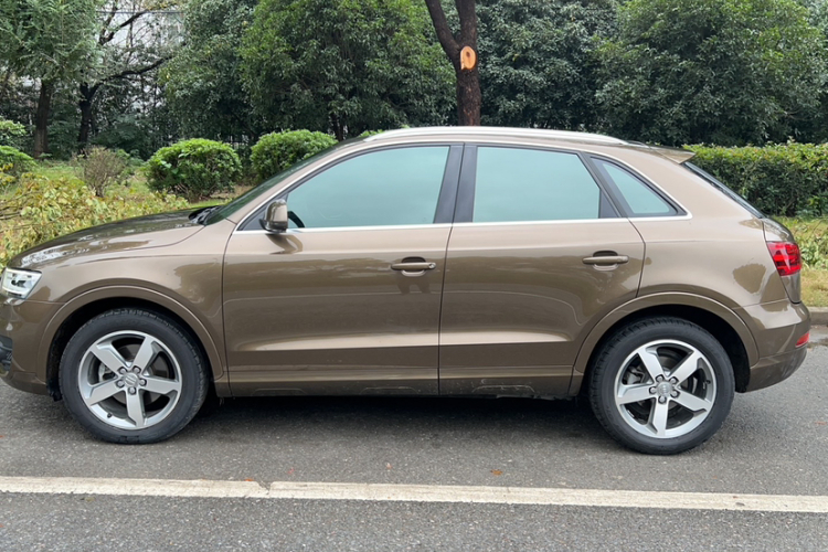 奥迪Q3 2016款 35 TFSI 典藏版 舒享型车身外观6008