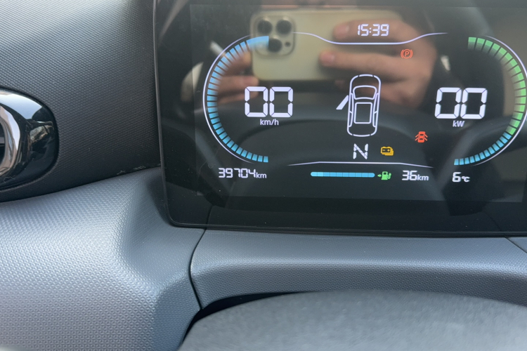 零跑汽车 零跑T03 2020款 400轻享版中控内饰15