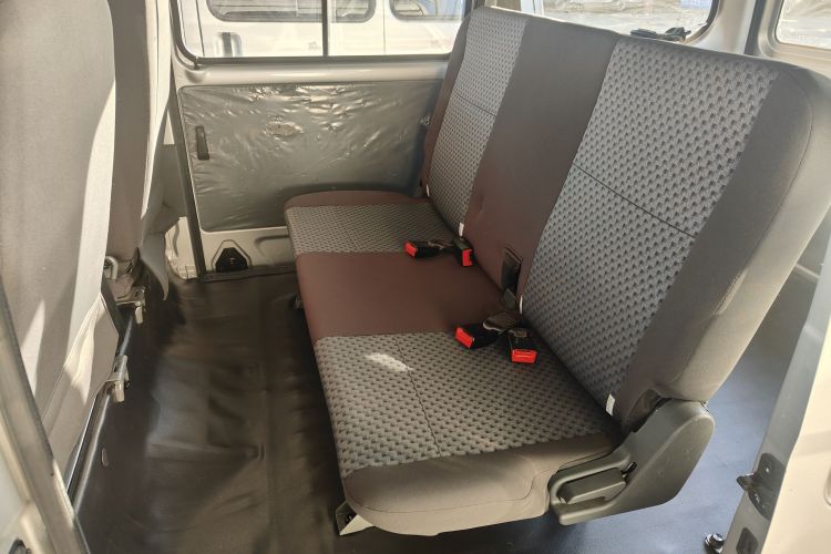 五菱汽车 五菱之光 2023款 1.5L 实用型 5/7座中控内饰7002