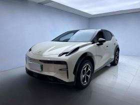 极氪X 2025款 五座后驱版