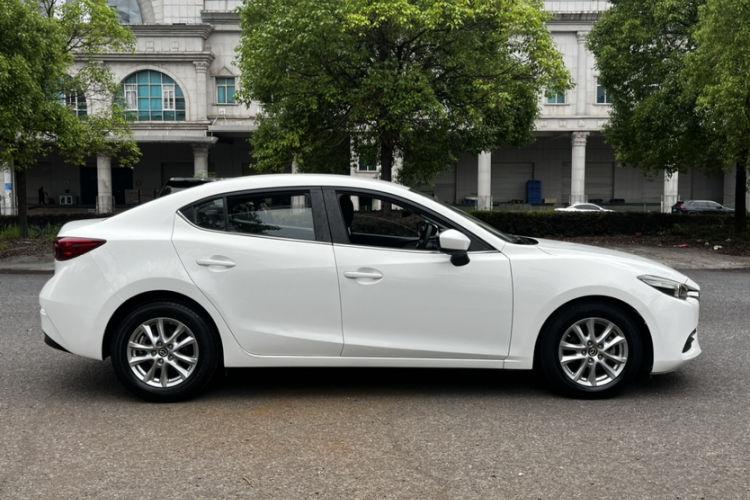 马自达3 昂克赛拉 2019款 云控版 三厢 1.5L 自动舒适型 国VI车身外观6003