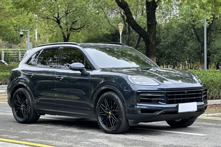 保时捷 2024款 Cayenne 3.0T车身外观6007