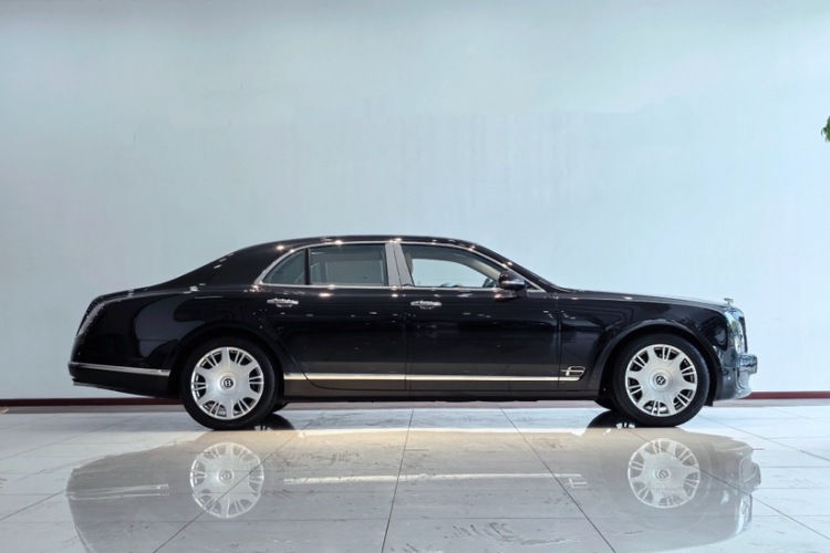 宾利 慕尚 2011款 6.8T 豪华版车身外观6002