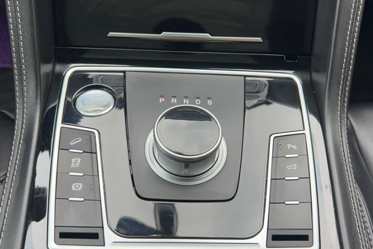 众泰 大迈X7 2018款 2.0T 自动豪华型局部细节18