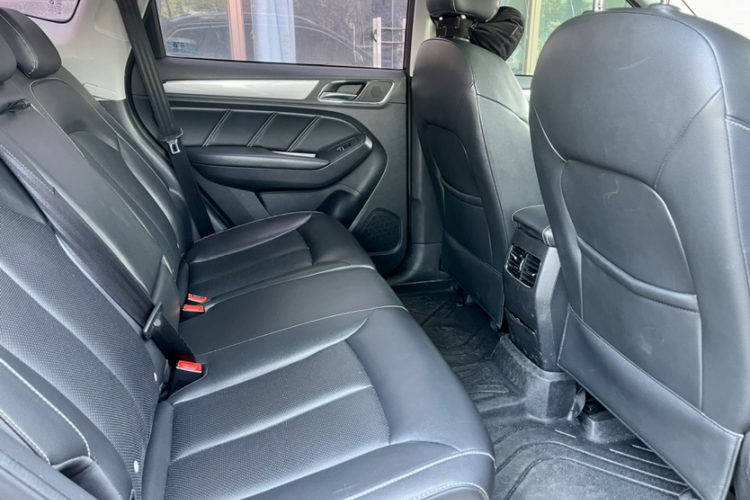 荣威RX5 2018款 20T 两驱自动旗舰版中控内饰7003